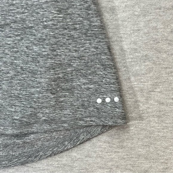 Souluxe Womens Grey Pink Polyester Basic Tank Top Size Small - Picture 2 of 7